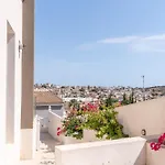 De La Luna * سيوداد كيسادا
